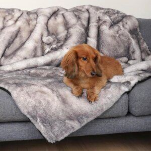 PupProtector Luxe Waterproof Throw Blanket for Dogs and Cats, Pet Blanket Cover